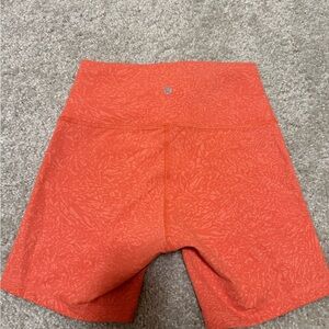 Lululemon wunder train shorts